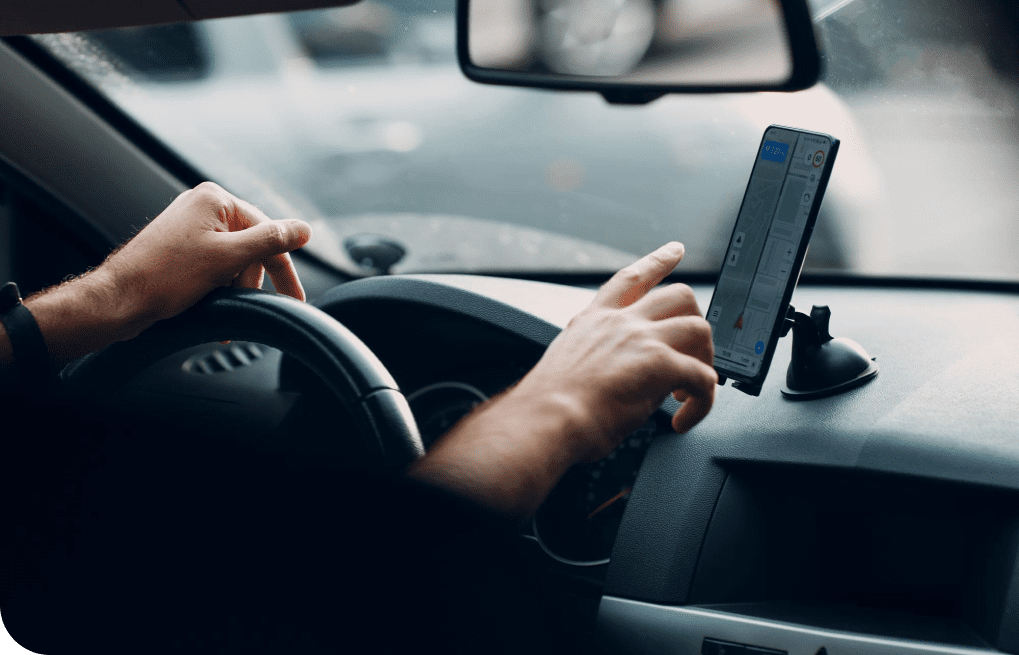 Conductor usando aplicación de seguimiento de ruta